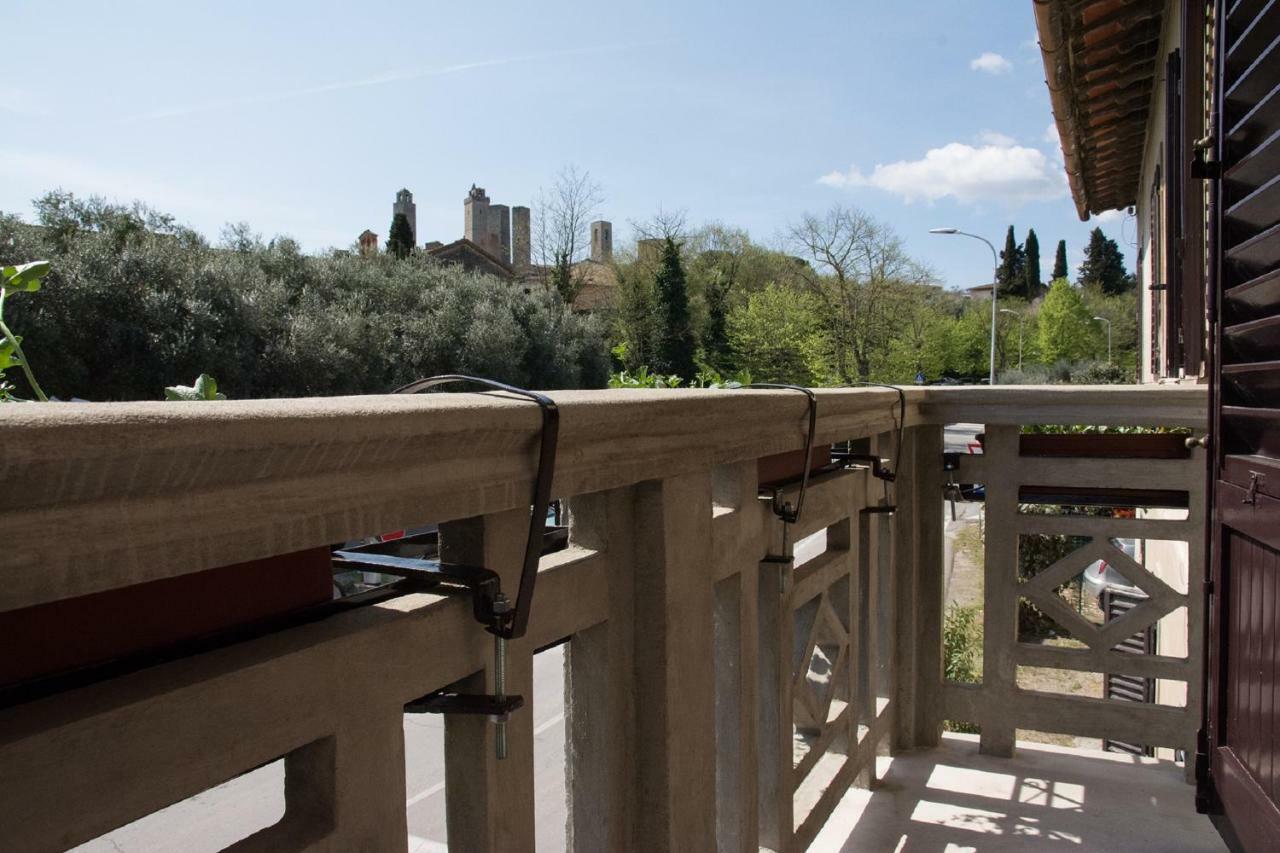 Il Balcone Di Rina Villa ซานจีมิญญาโน ภายนอก รูปภาพ